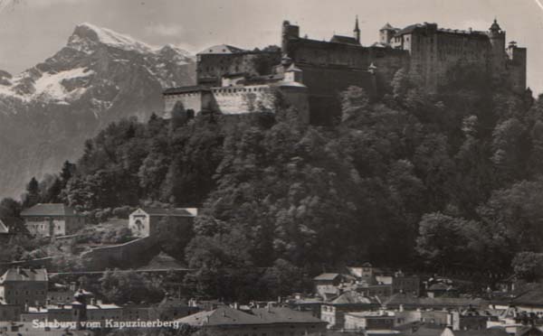 Salzburg vom Kapuzinerberg aus.jpg